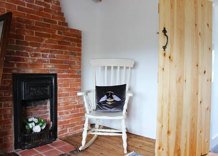 Deepmoor Farmhouse, Doveridge, Derbys.